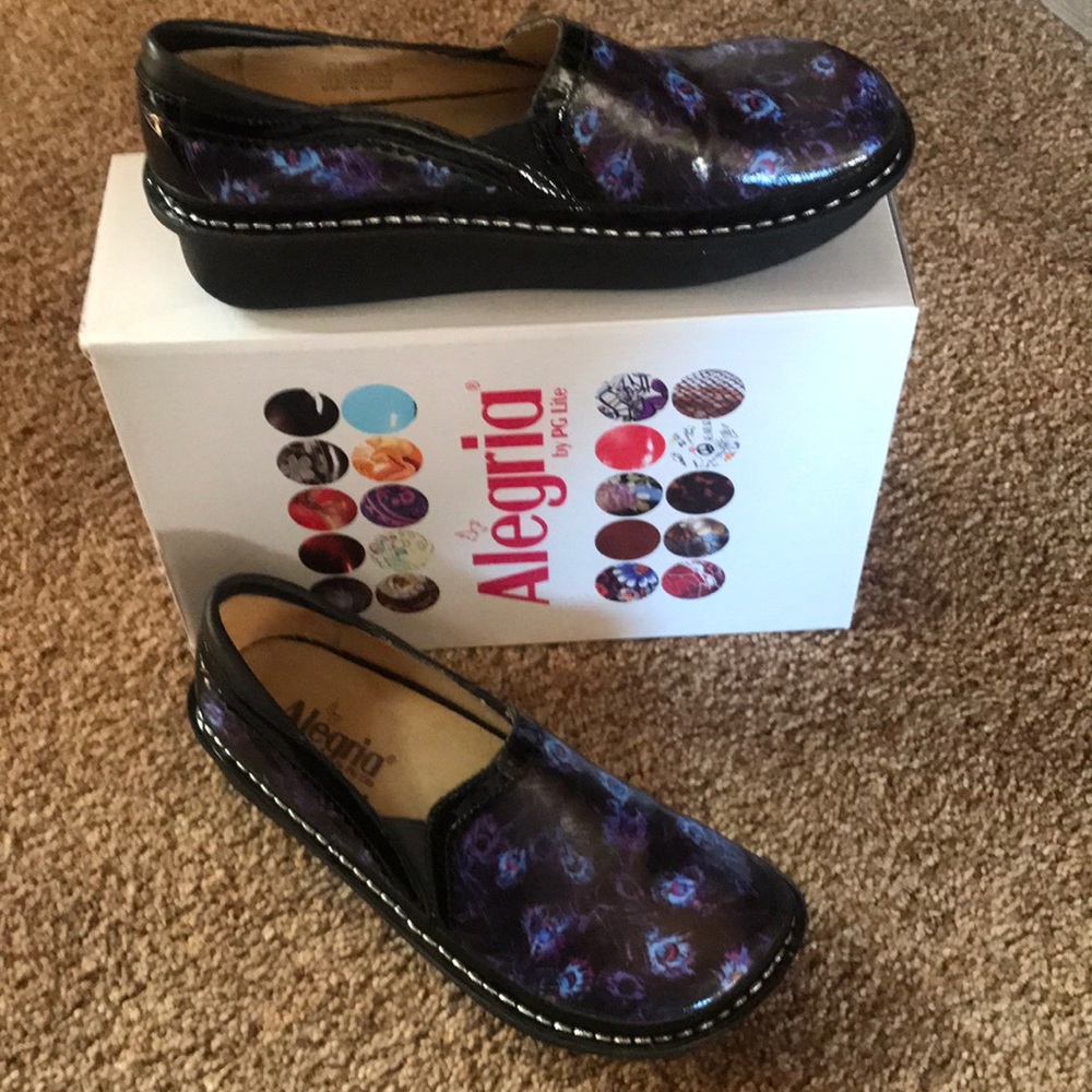 Brand new never worn Algeria Debra wedges!